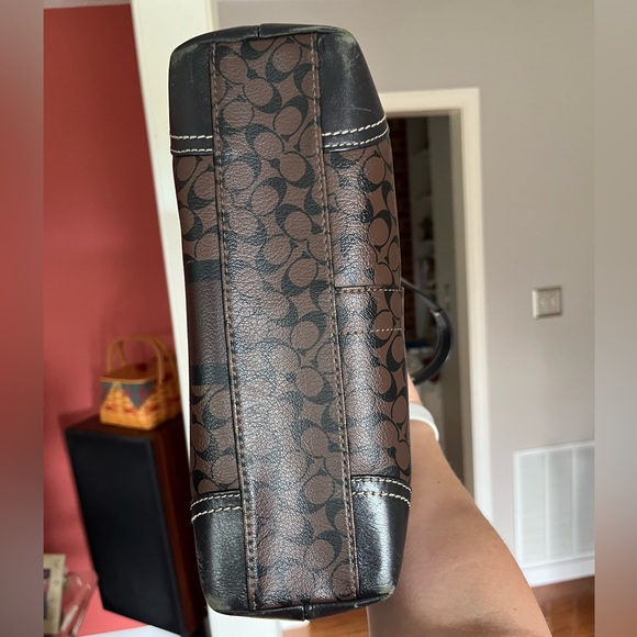 Leather Coach purse - Picture 8 of 8